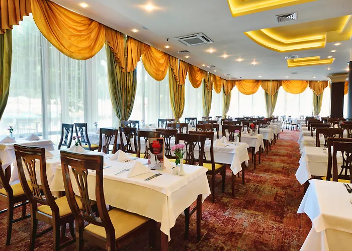 Aquaclub Grifid Bolero 金沙