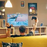 Aquaclub Grifid Bolero 金沙