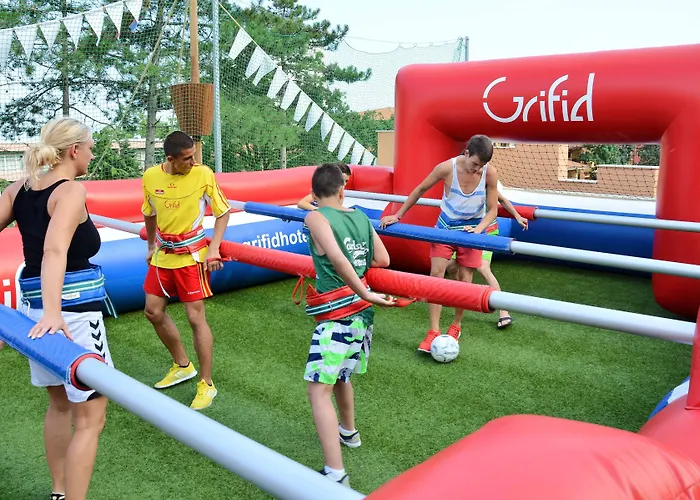 Aquaclub Grifid Bolero غولدن ساندز