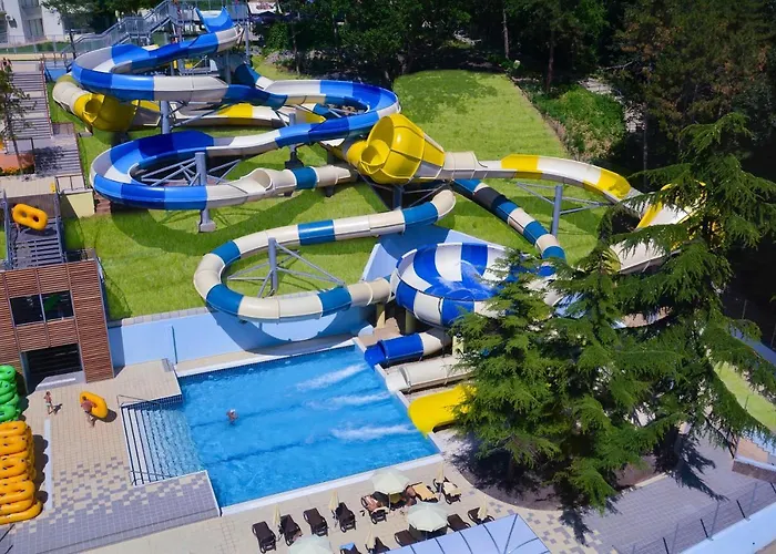 Aquaclub Grifid Bolero 4*