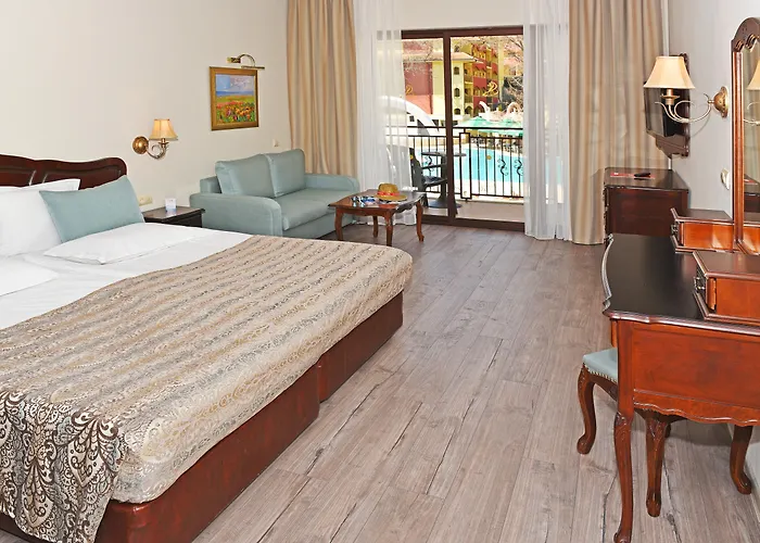 Aquaclub Grifid Bolero غولدن ساندز