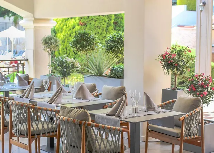 Hotel Aquaclub Grifid Bolero 4*